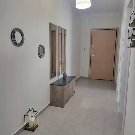 Apartament μοντέρνο στη *